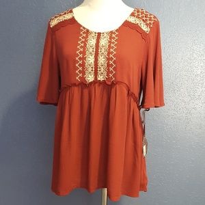 NWT KNOX ROSE Beautiful Embroidered Blouse